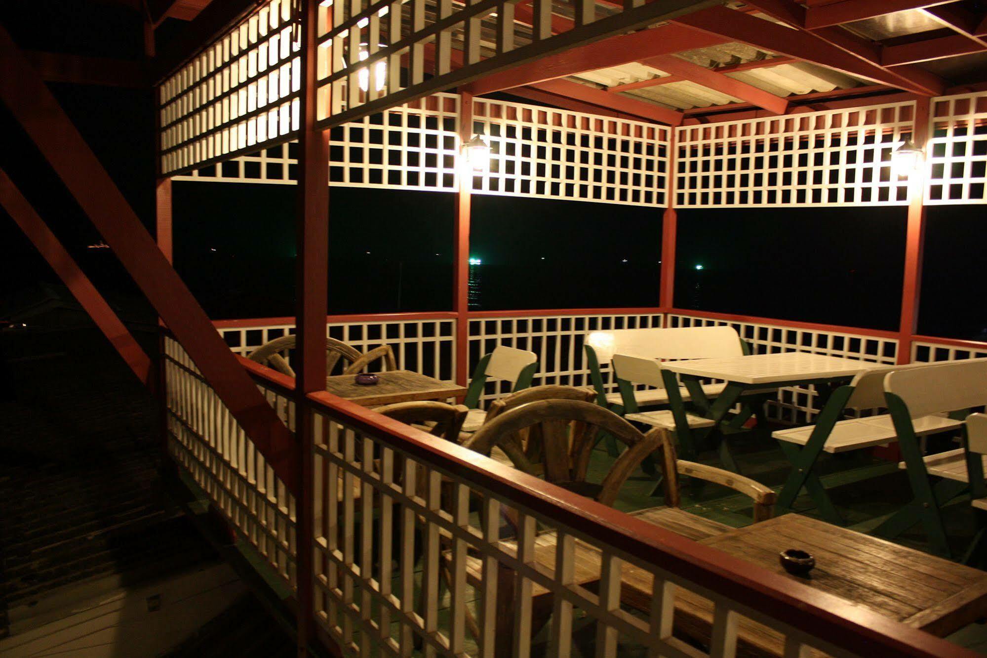 Mod Guesthouse HHQ Esterno foto