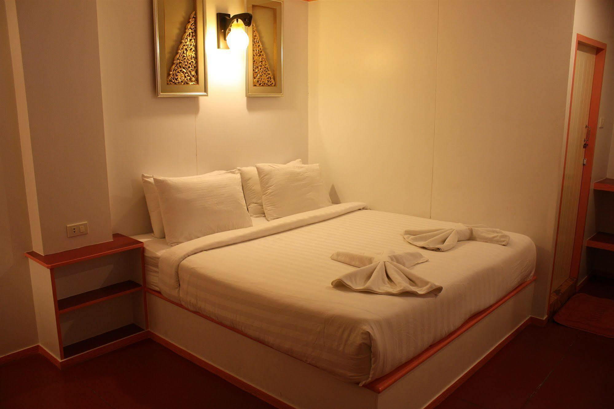 Mod Guesthouse HHQ Esterno foto